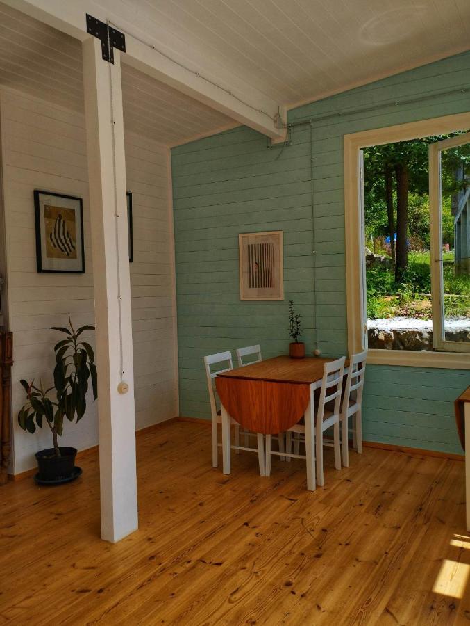 Brotseulebi Hotel แอมโบรเลารี ภายนอก รูปภาพ