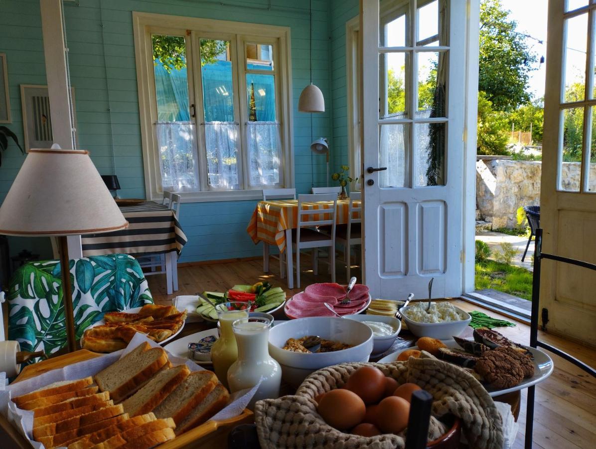 Brotseulebi Hotel แอมโบรเลารี ภายนอก รูปภาพ
