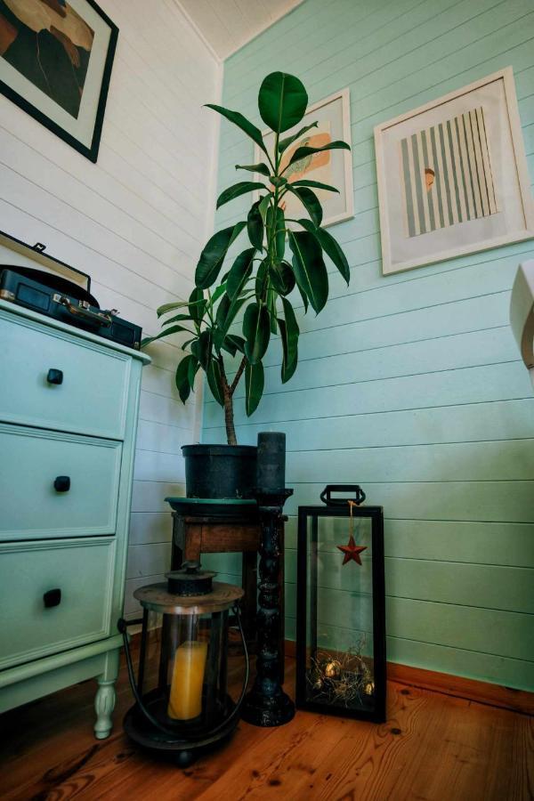 Brotseulebi Hotel แอมโบรเลารี ภายนอก รูปภาพ