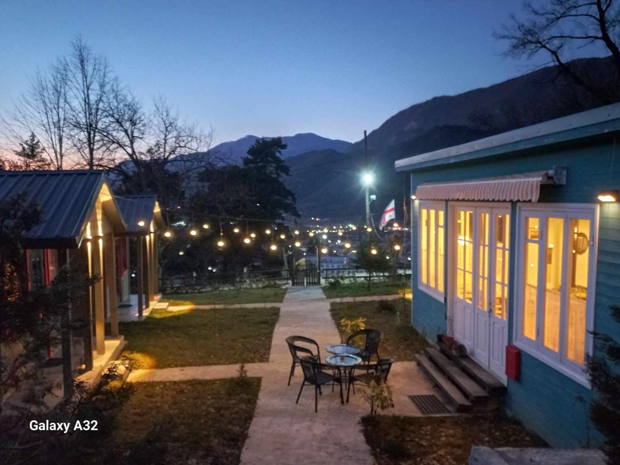 Brotseulebi Hotel แอมโบรเลารี ภายนอก รูปภาพ